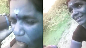 Hot blowjob with an mature woman in Indian outfit