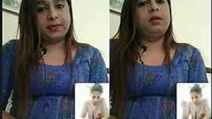 Bihar bhabi has a decent size breast, video call with other bhabhis.