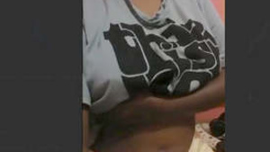 Desi Milf Exposing Her Huge Breasts