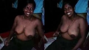 Desi college girl gets naked for her BF’s benefit