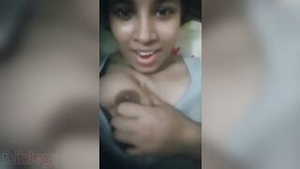 Hot girl with dyed hair masturbates and shows her face.