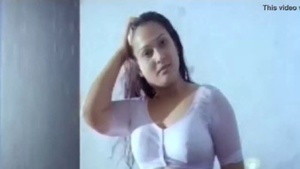 Tamil movie with hot scene of Antti in the rain