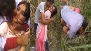 Dehati sexy video of Village Bhabhi goes viral