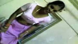 Free Tamil chess video with Poolai umpai's hot action