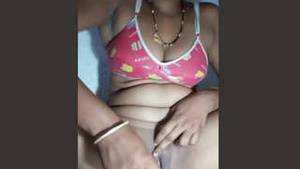 Hot MILF Bhabhi masturbates her pussy