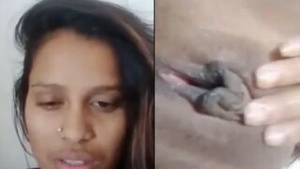 Beautiful Indian house wife in hot livecam action