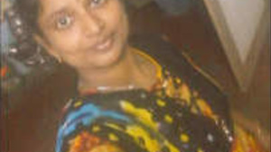 Chennai women giving blow job in hot scene