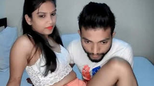 LIVE romantic experience with a hot couple - Superchat