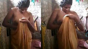 Solo play from a hot Tamil college girl while she takes a bath.