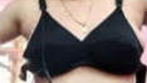 Mallu bhabi reveals her assets in a set of photos and videos.