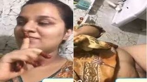 Sex scandal with sponsored sholegeecracking.com video of the day – Hot Indian housewife on her knees