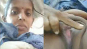 Aunt from Tamil Nadu exposing her breasts and private parts