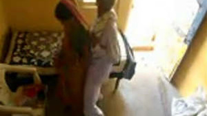 Young wife of an old man from Bihar having sex with a молодан