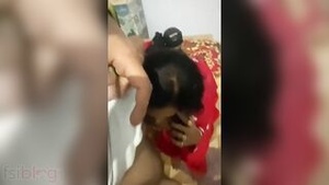 Married Indian woman sends provocative messages to her landlord