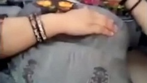 A Pakistani bhabi’s shy and horny visit to a buggy ride
