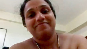 Married bhabi enjoys sex with a cock.