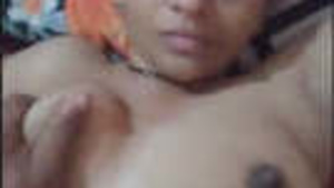 Pretty Indian woman giving blow job and fucking
