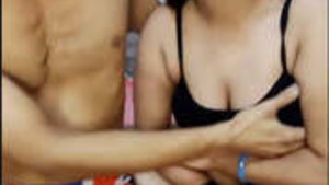 Beautiful and seductive Bhabhi and Devar Pakistani couple has hot sex videos.