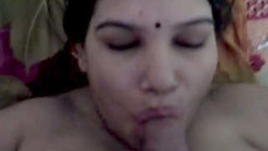 Hot and sexy clips of Tamil boudi, part 2.