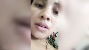 Boob show of a village beauty in a nude MMS