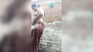 Amateur girlfriend's passionate sex_session in Indian porn video