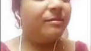 Marathi bhabhi showing her big boobs during a video call