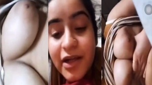 Big Boobs Indian Girl in VK Boob Show