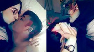 Turban-clad Muslim man enjoys a good blow job