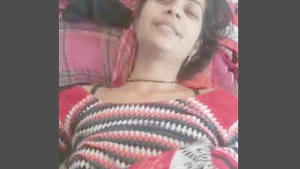 Desi village girl gets her tight pussy fucked