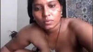 Steamy video of the sexy bhabi in the nude.
