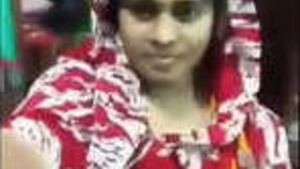 Unhappy married Indian woman showing her big ass and vagina to her husband.
