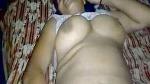 Married Indian woman’s big dick lover with Hindi audio